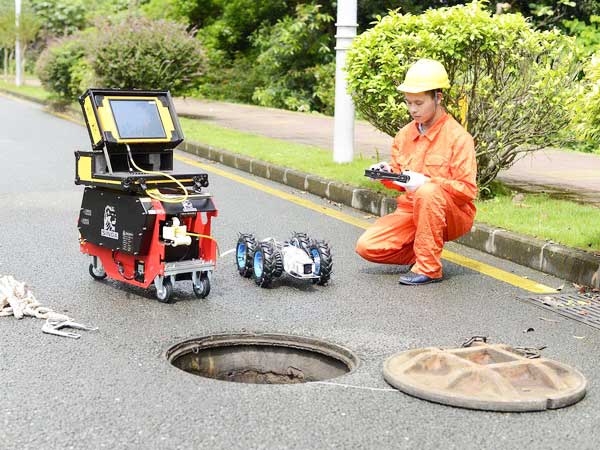 双桥管道机器人检测